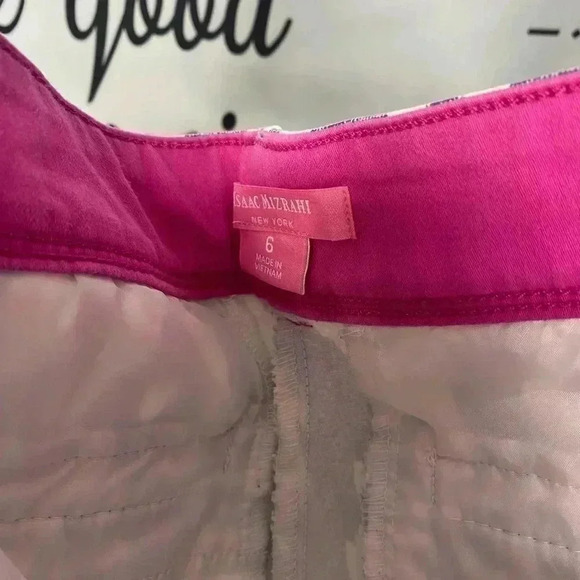 Isaac Mizrahi New York Tailored Short Dotty Print - Picture 4 of 5